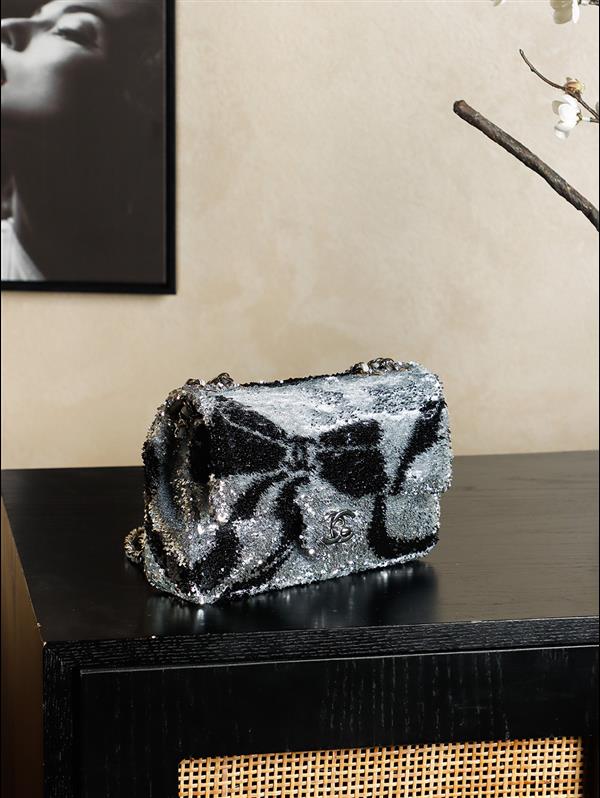 2026131214250608 900